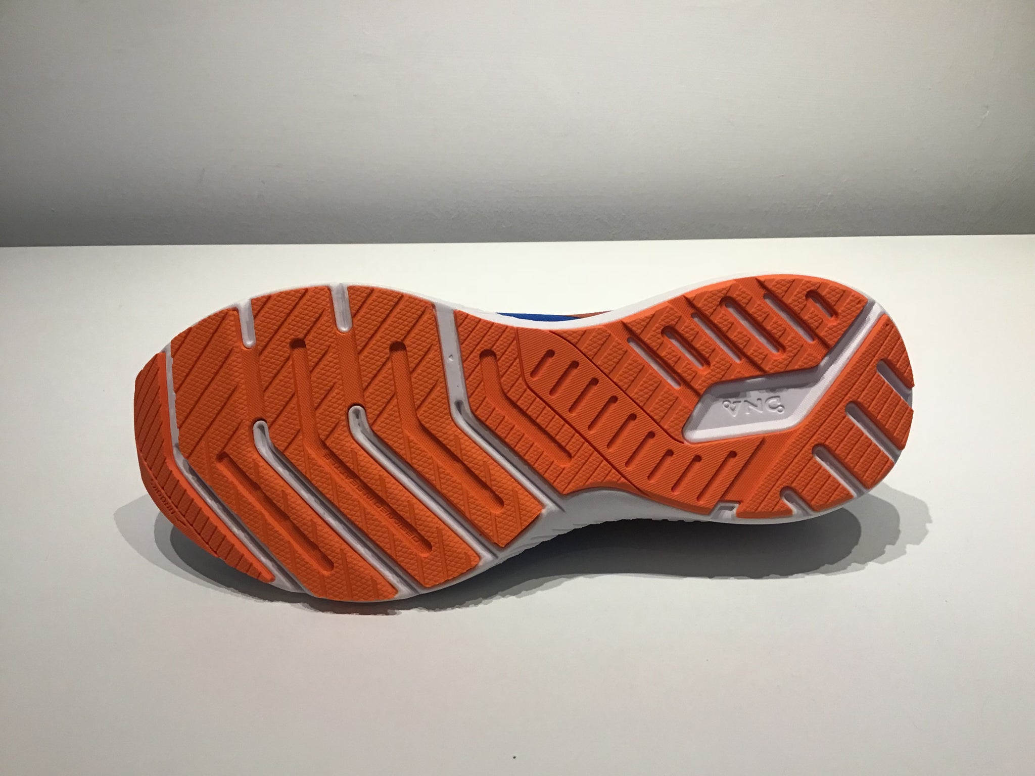 Brooks vapor 8 mens orange online